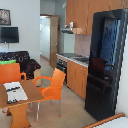 Mohito Beach Apartment 5 Sarande Bagian luar foto