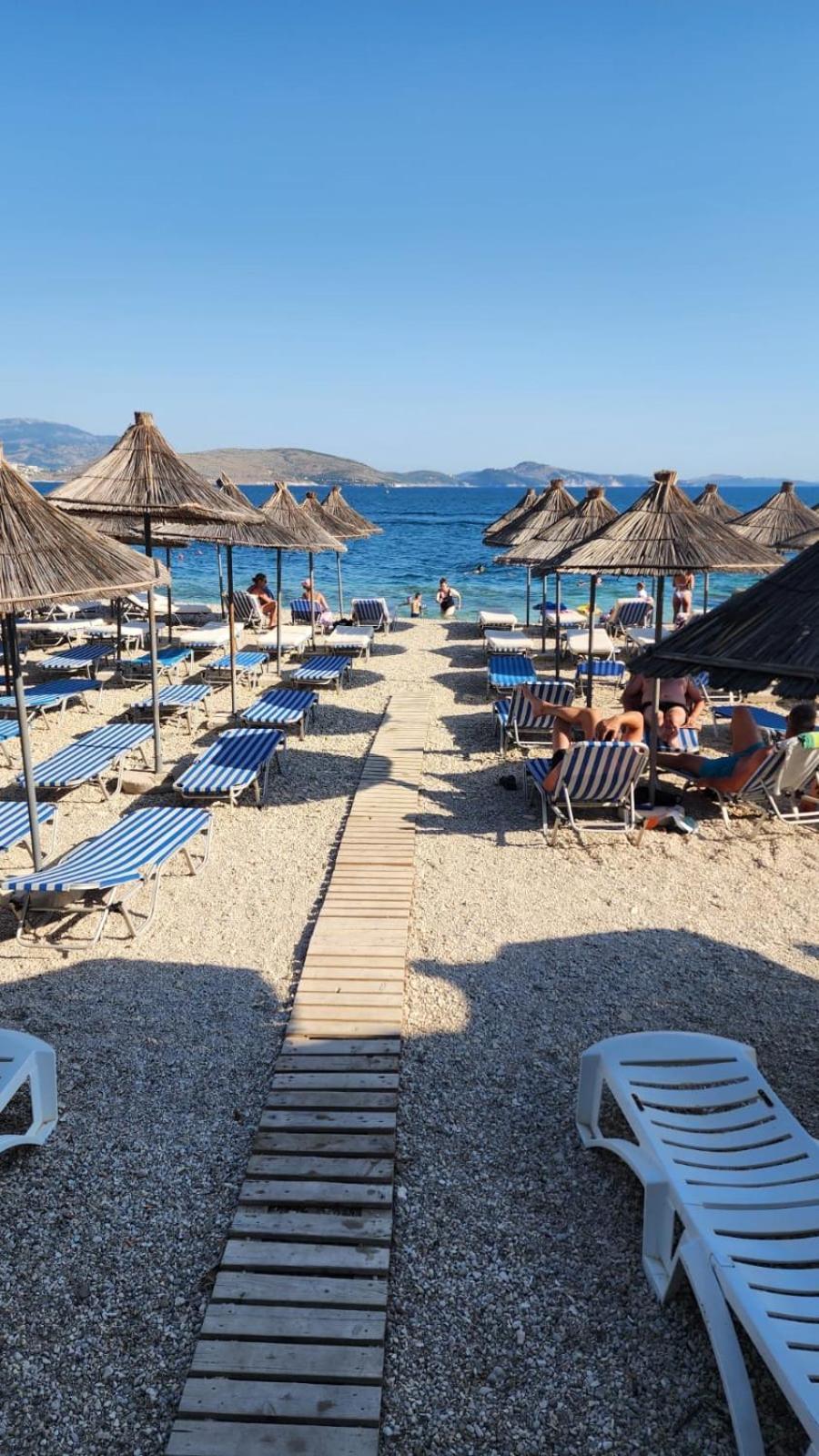 Mohito Beach Apartment 5 Sarande Bagian luar foto