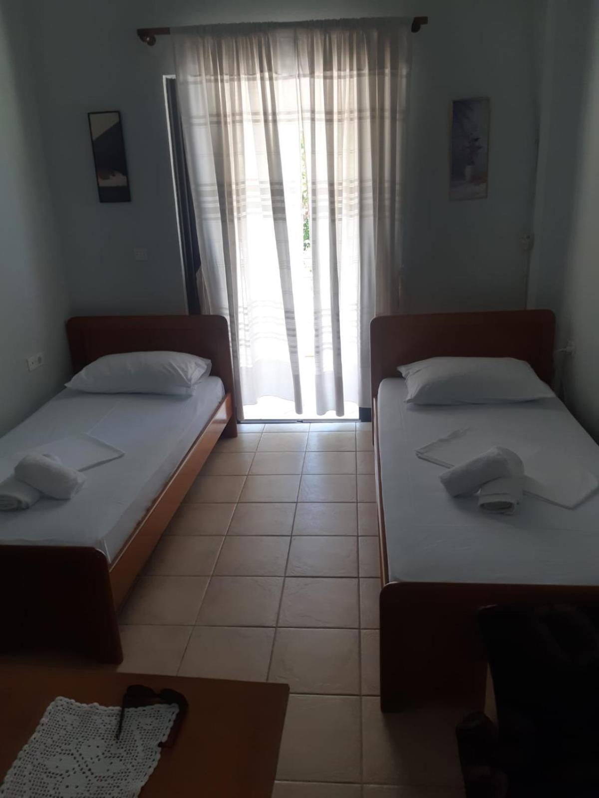 Mohito Beach Apartment 5 Sarande Bagian luar foto