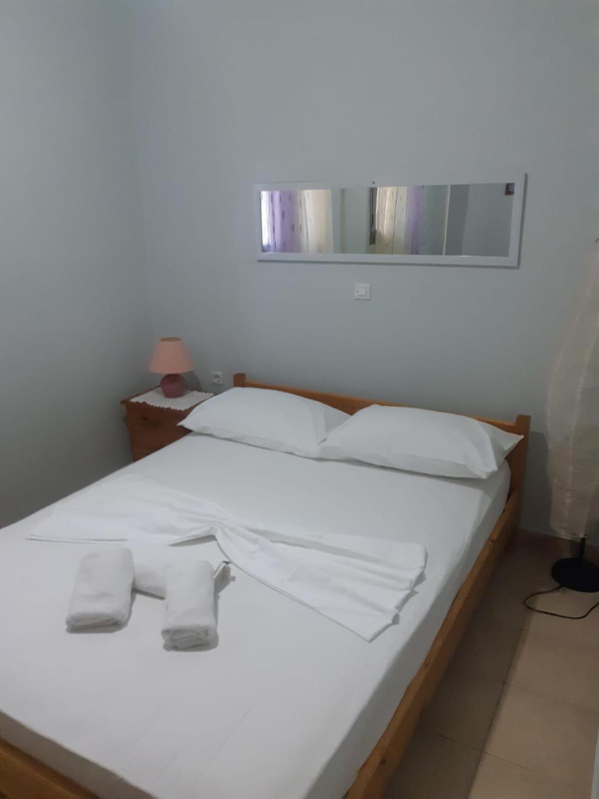 Mohito Beach Apartment 5 Sarande Bagian luar foto
